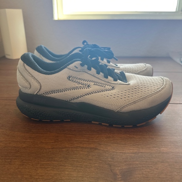 Brooks Ghost 16 - W7 - Picture 2 of 4